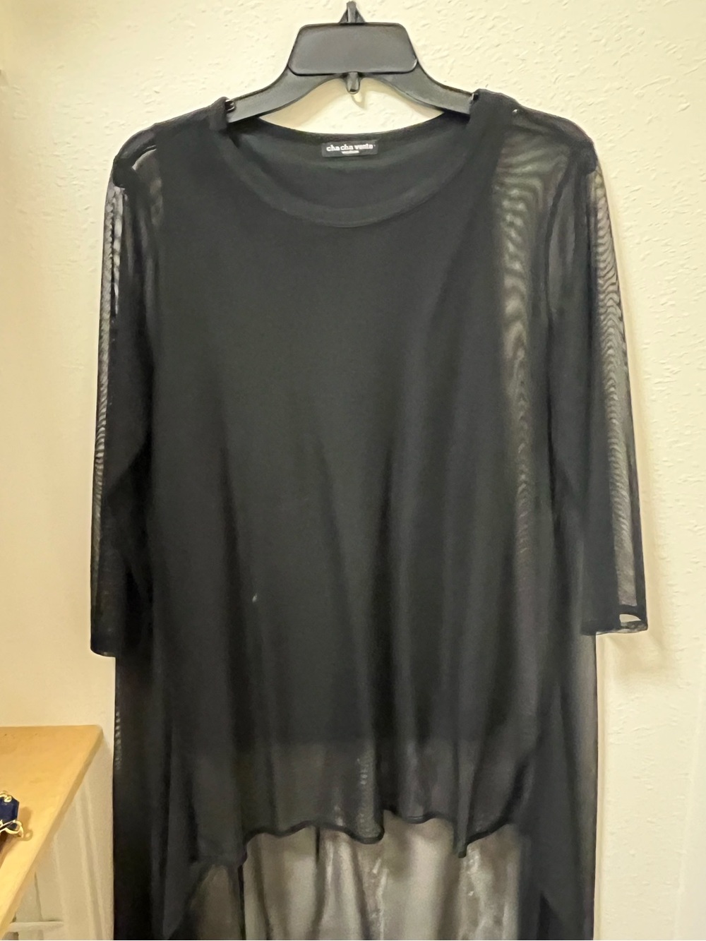 cha cha vente Black Mesh Layering Top